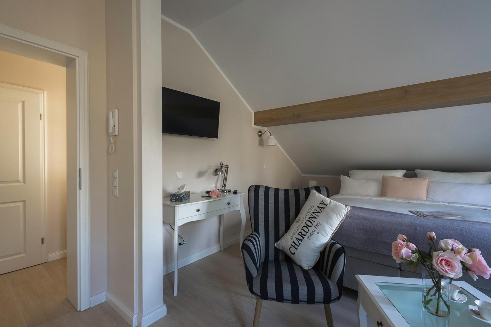 Nostalgie-Nest Mit Boxspringbett Apartamento Mayen Exterior foto